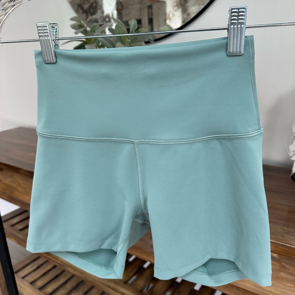 Lululemon Align 4” Shorts
